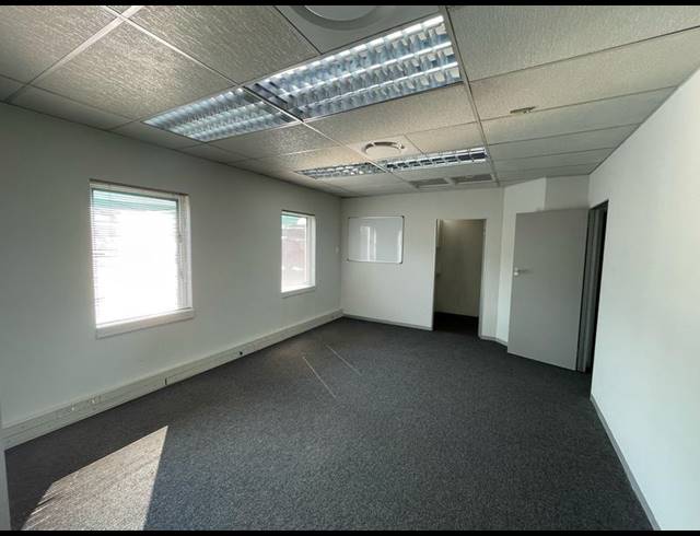 BUSINESS PROPERTY TO RENT IN DIE HOEWES